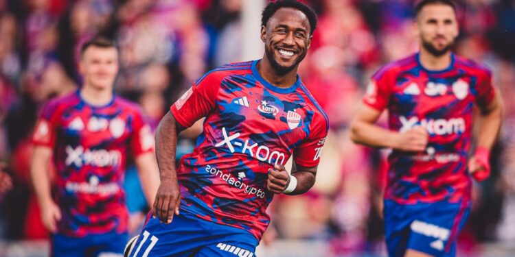 Ghanaian attacker John Yeboah scores in Raków Częstochowa’s win over Radomiak Radom in Poland