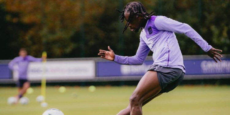 Ghanaian midfielder Majeed Ashimeru returns to training after injury lay-off