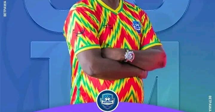 Nsoatreman boss Maxwell Konadu beats Adotey, Acheampong to win GPL coach of the month for October award