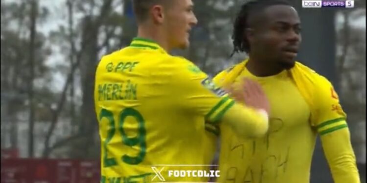 VIDEO: Nigerian star forward Moses Simon pays tribute to Raphael Dwamena after scoring for Nantes
