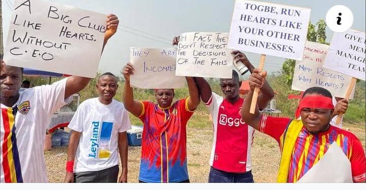 Pissed Hearts of Oak fans: “We don’t need Nyaho”, “Hearts keep sinking under Togbe Afede”