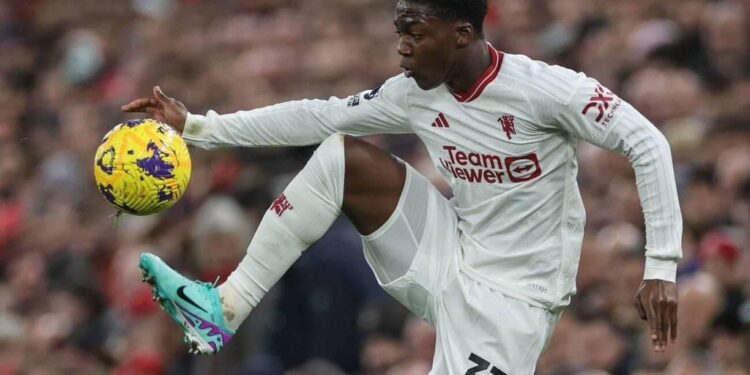 Erik ten Hag commends rising star Kobbie Mainoo’s impact at Manchester United