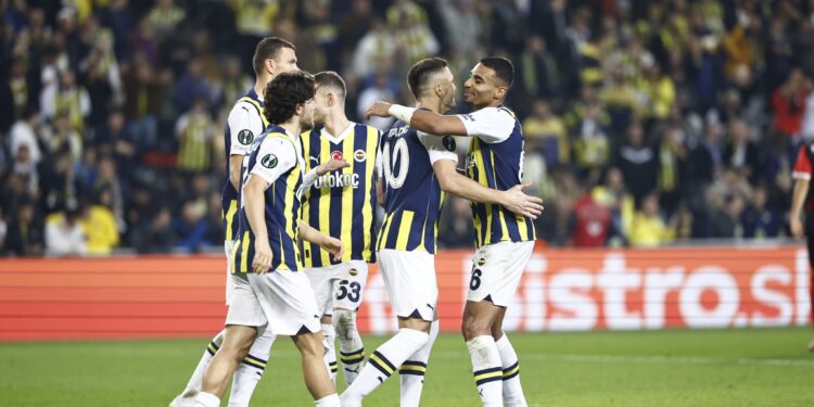 Ghanaian defender Alexander Djiku celebrates Fenerbahce’s Europa Conference League R/16 success