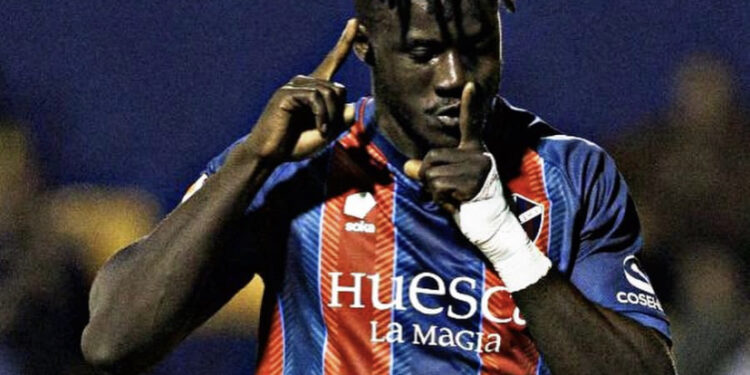 Ghanaian forward Samuel Obeng Gyabaa scores for Huesca against Levante
