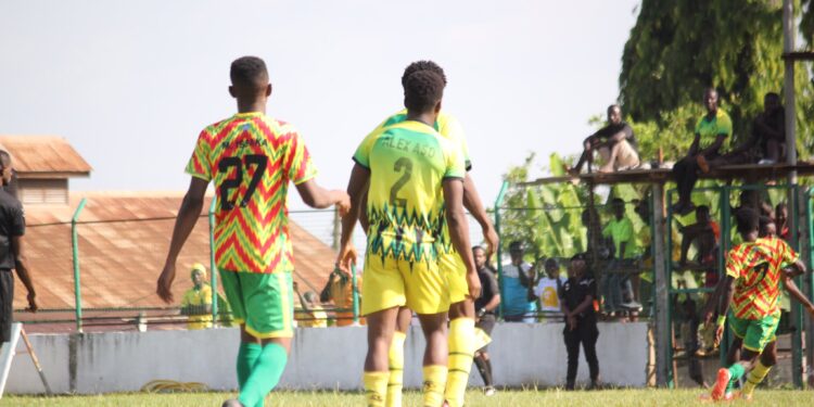 MATCH REPORT: Nsoatreman pick hard-fought victory over Gold Stars at Dun’s Park