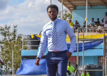 Bechem United suspends ‘indiscipline’ head coach Bismark Kobi-Mensah