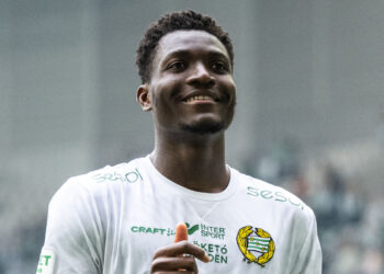 Ghanaian defender Nathaniel Adjei nears Leeds United move as deal progresses
