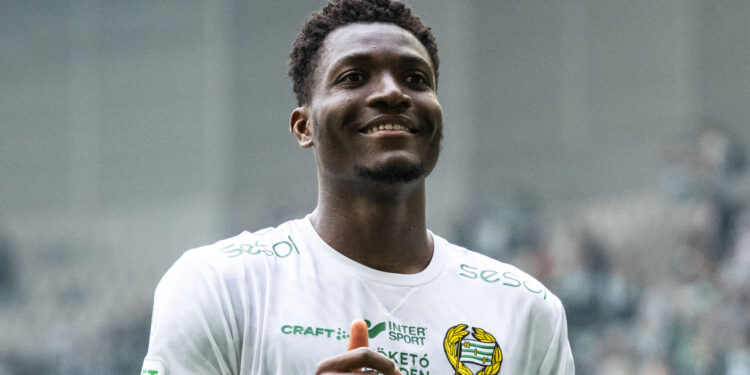 Ghanaian defender Nathaniel Adjei nears Leeds United move as deal progresses