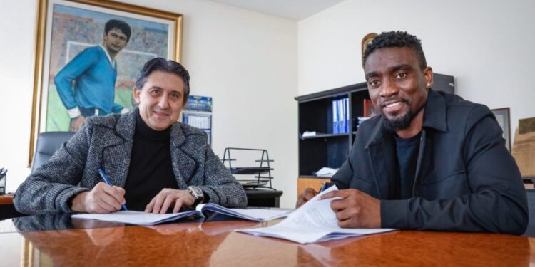 Bulgarian club Levski Sofia sign Ghanaian Carlos Ohene