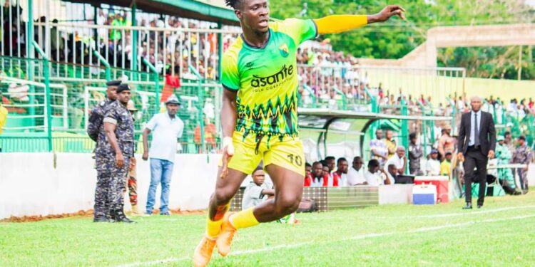 “I will be joining Asante Kotoko in the second round” – Gold Stars striker Prince Owusu Kwabena confirms