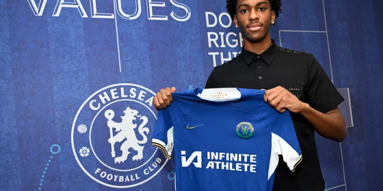 Ghanaian youngster Josh-Kofi Acheampong signs first professional contract with Chelsea FC
