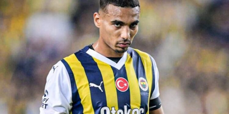 Ghana’s Rock-Solid Center-back Alexander Djiku returns to club football, helps Fenerbahce secure vital win