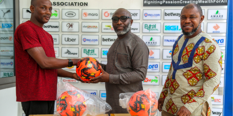 Ali Jarrah receives equipment support from GFA for GOALKEEPERS’ Academy