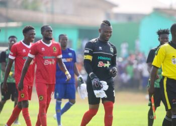 Asante Kotoko coach Prosper Ogum hails Danlad Ibrahim’s leadership qualities
