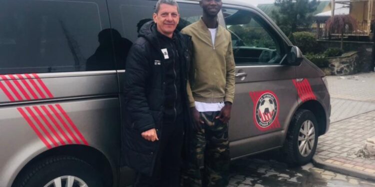 Former Hearts defender Konadu Yiadom lands in Ukraine to sign for Kryvbas KR