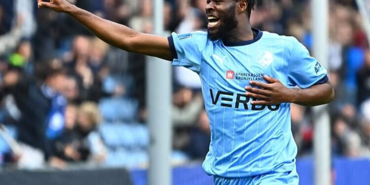 Ghanaian midfielder Ernest Agyiri finds the back of the net for Randers in Danish Superliga