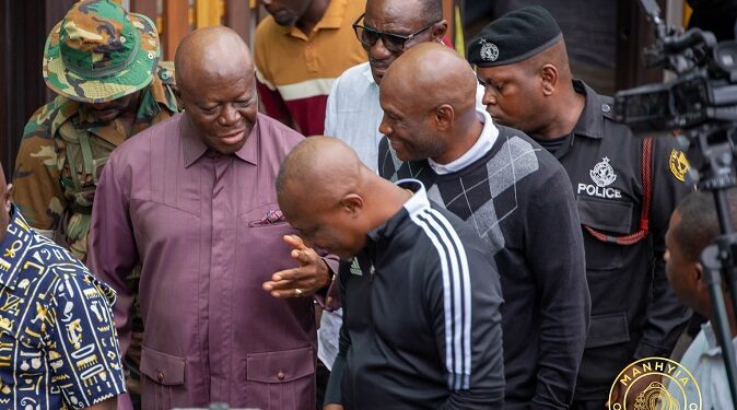 Asante Kotoko owner Otumfuo Osei Tutu II meets coach Prosper Narteh before Samartex game