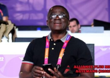 GOC president Nunoo Mensah advises Togbe Afede to allow Hearts of Oak fans to buy more shares in the club