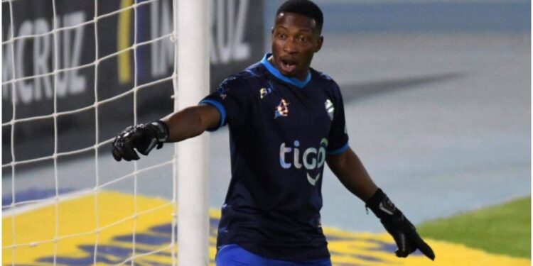 David Akologo keeps clean sheet in Bolivia