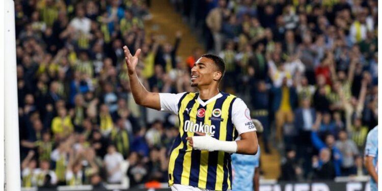 Ghanaian defender Alexander Djiku scores as Fenerbahce thump Adana Demirspor