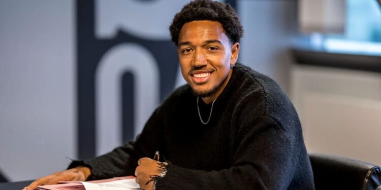 German-born Ghanaian defender Anton Donkor joins Schalke 04