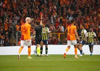 Ghana defender Alexander Djiku takes early shower in Fenerbahce’s win at Galatasaray