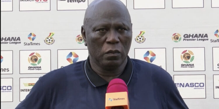 ”I will deal with you” – ‘Angry’ Hearts of Oak coach Aboubakar Ouattara tells players after Aduana loss
