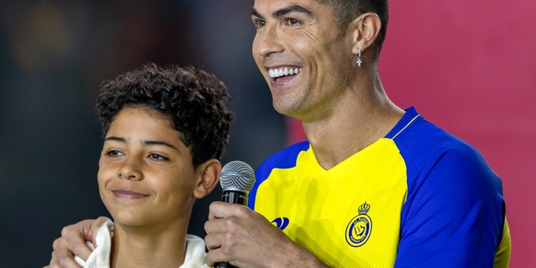 ‘I love your songs’ – Cristiano Ronaldo’s son names his favorite Ghanaian musician 