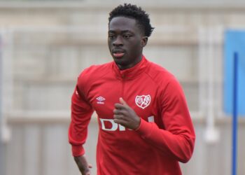 Abdul Mumin: The defensive rock revitalizing Rayo Vallecano’s defense