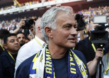 ”The character of Mourinho is going to fit so well with Fenerbahce” – Stephen Appiah