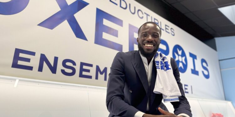 Black Stars midfielder Elisha Owusu signs new contract with French Ligue 1 side AJ Auxerre