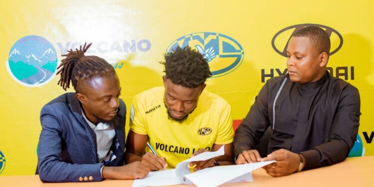 OFFICIAL: Dreams FC captain Abdul Jalilu pens two-year deal with Rwandan outfit Mukura Victory Sports FC