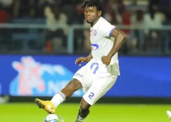 Rwandan side Rayon  Sports close in on Ghanaian midfielder James Akaminko