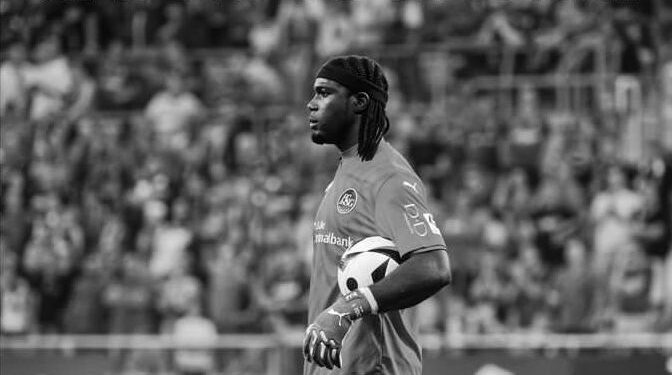 “SAY NO TO RACISM” – Black Stars goalkeeper Lawrence Ati-Zigi takes a stand against racism in football