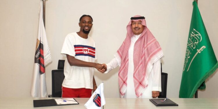 Ghanaian midfielder Bernard Mensah joins Al Riyadh SC after leaving Al Tai