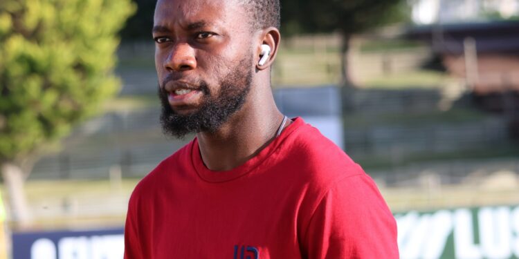 Ghanaian midfielder Joseph Amoah joins Portuguese lower-tier side U.S.C. Paredes after leaving União de Leiria