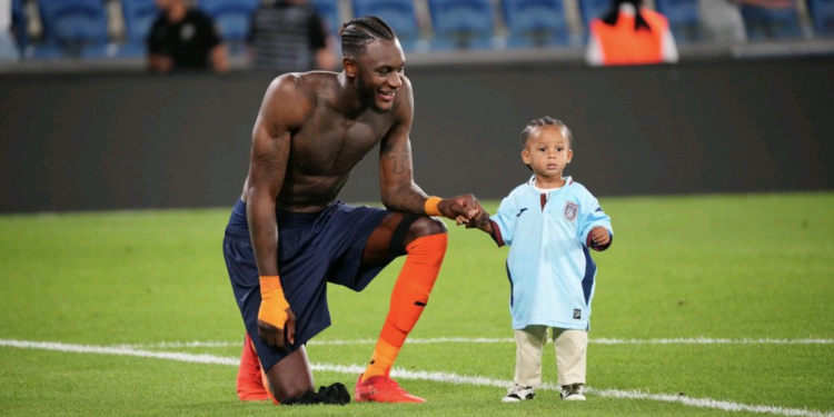 Jerome Opoku celebrates as Istanbul Basaksehir advance to UECL Playoff