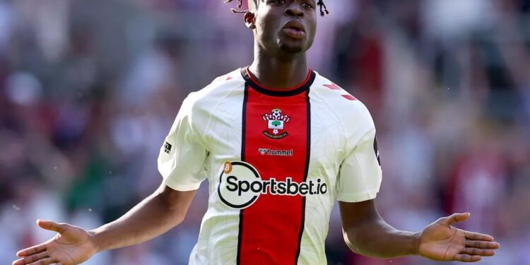 AFC Ajax Amsterdam sign Ghanaian forward Kamaldeen Sulemana from Southampton