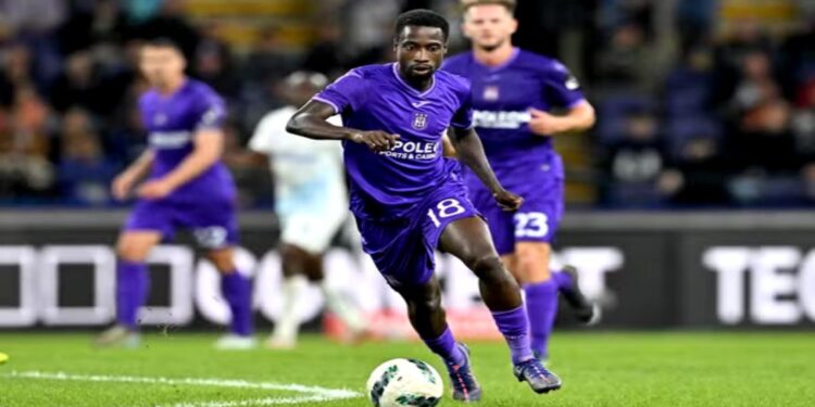 Majeed Ashimeru: “I wish to play more games to get better at Anderlecht”
