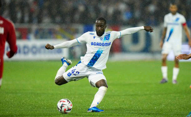 Ghanaian midfielder Elisha Owusu earns a spot in the Ligue 1 Team of the Week