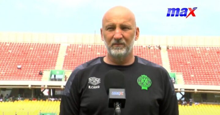 “It is not possible to play football on this pitch” – Raja Casablanca coach Rusmir Cvirko slams poor Accra Sports Stadium after Samartex draw