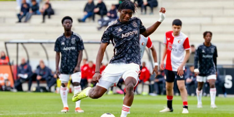 18-year old Dutch-born Ghanaian forward Don-Angelo Konadu named in Ajax Europa League squad for Slavia Prague clash