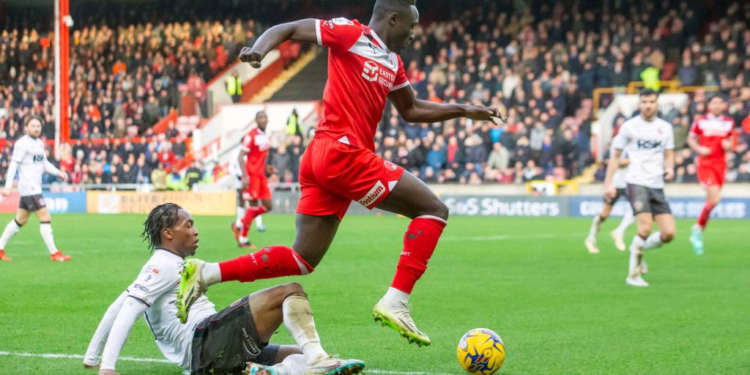 Daniel Agyei grabs two assists as Leyton Orient thump Blackpool