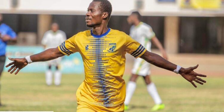 Sampson Eduku begins training with Asante Kotoko ahead of potential move
