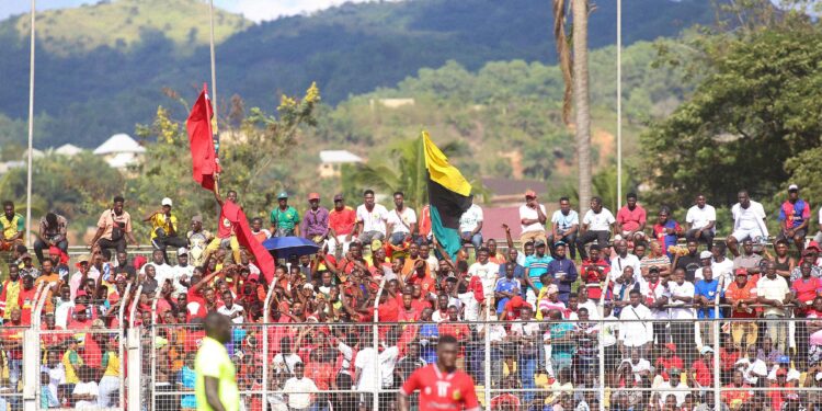 “Stand by the team in tough times” – Former Kotoko midfielder Nii Adjei appeals to fans