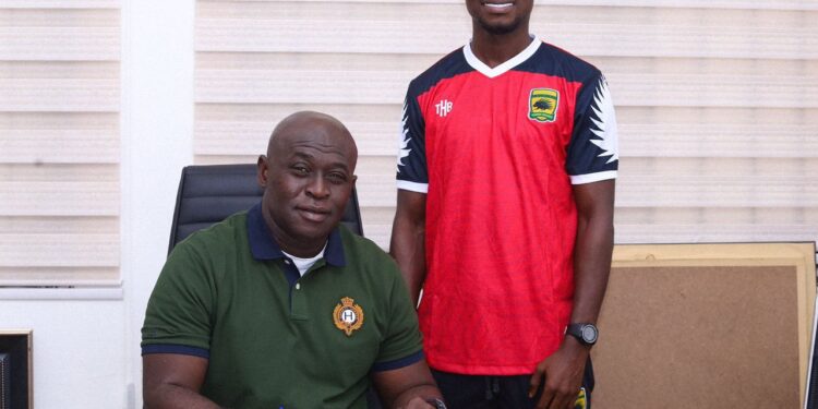 “Sampson Eduku is a proven goal scorer with great versatility” – Kotoko coach Prosper Ogum