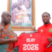 Justice Blay sign new deal at Asante Kotoko