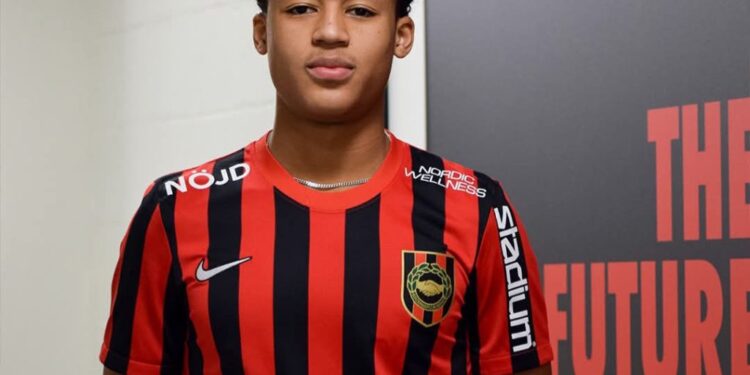 Ghanaian youngster Sion Oppong signs first pprofessional contract with IF Brommapojkarna