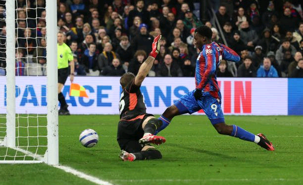 Eddie Nketiah scores first Premier League goal for Crystal Palace in Aston Villa win