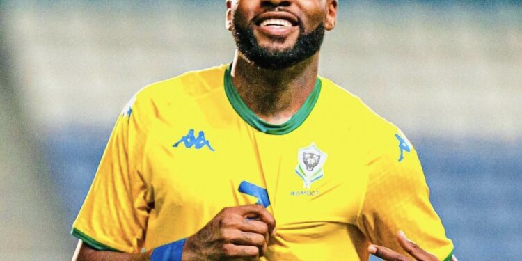 Gabon striker Aaron Boupendza dies after tragic fall from 11th floor in China